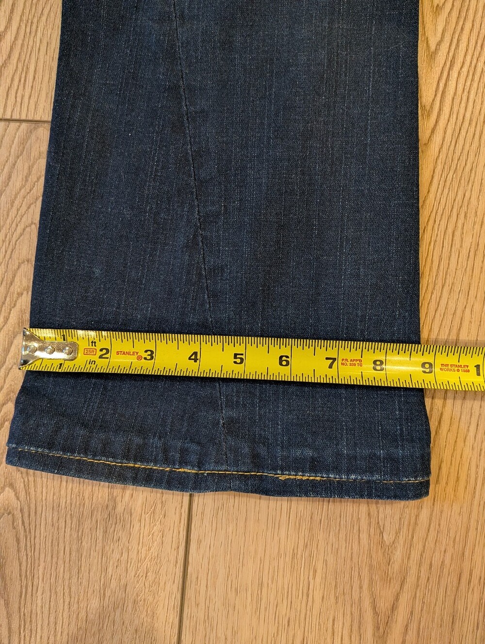 True Religion Joey Low Rise Flare Jeans Dark Wash Size 27 - Picture 6 of 7